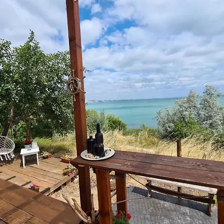 Pirates Queen Caravan キャンプ場 *